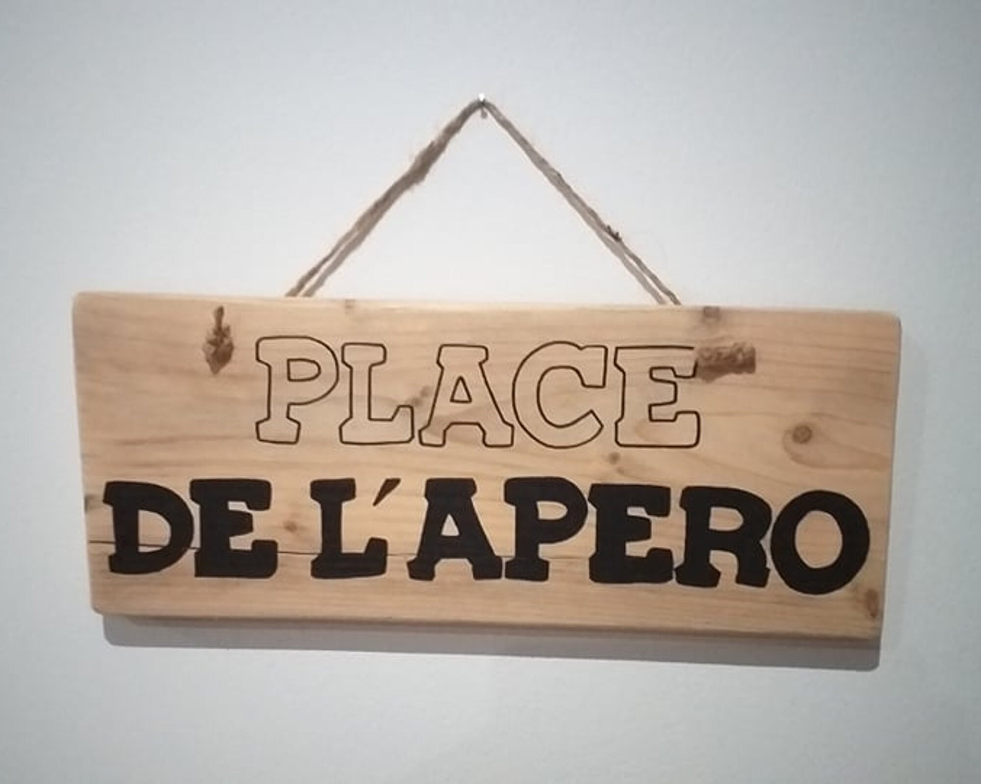 Panneau Bois Place de L'apero