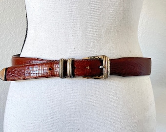 Ceinture Chestnut Faux Gator des années 1990, ceinture vintage en cuir gaufré marron