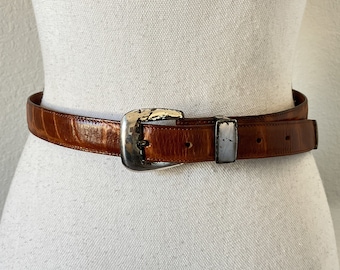 Bruine riem van imitatiekrokodil uit de jaren 90, vintage riem met krokodillenreliëf