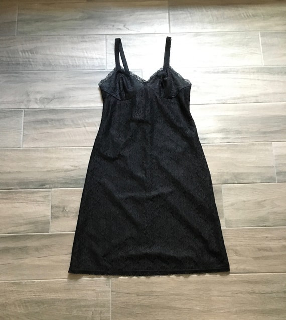 1960s Black Lace Chemise, Vintage Sexy Retro Ling… - image 9