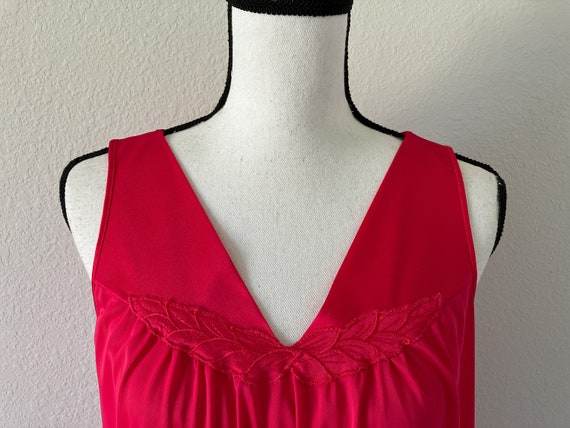 1960s Fuchsia Nightgown, Vintage Sleeveless Embro… - image 3