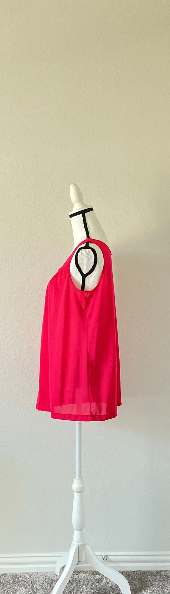 1960s Fuchsia Nightgown, Vintage Sleeveless Embro… - image 4