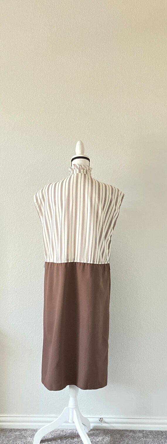 1960s Striped Dress with High Collar, Vintage Sle… - image 6