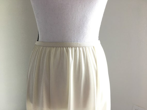 1970s Yellow Half Slip, Vintage Skirt Slip - image 5