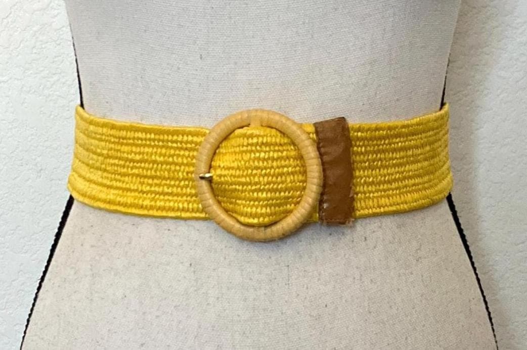 1980s Size S/M Stretchy Yellow Belt - Etsy display picture 1