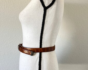 Vintage Faux Crocodile Leather Belt Brown Medium USA VTG 80s 90s Buckle Trend M 1990s Brown Faux Croc Belt, Vintage Crocodile Embossed Belt  main image 3
