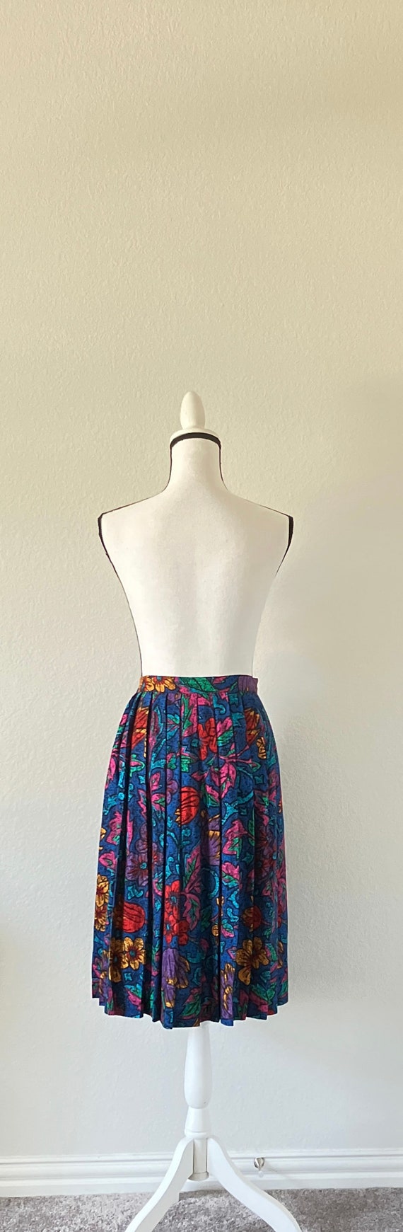 1980s Pleated Floral Skirt, 1990s High Waisted Fu… - image 6