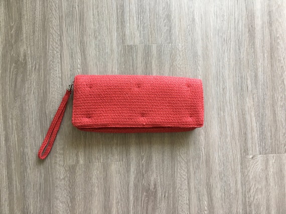 1980s Red Straw Wristlet, Vintage Raffia Purse - image 2