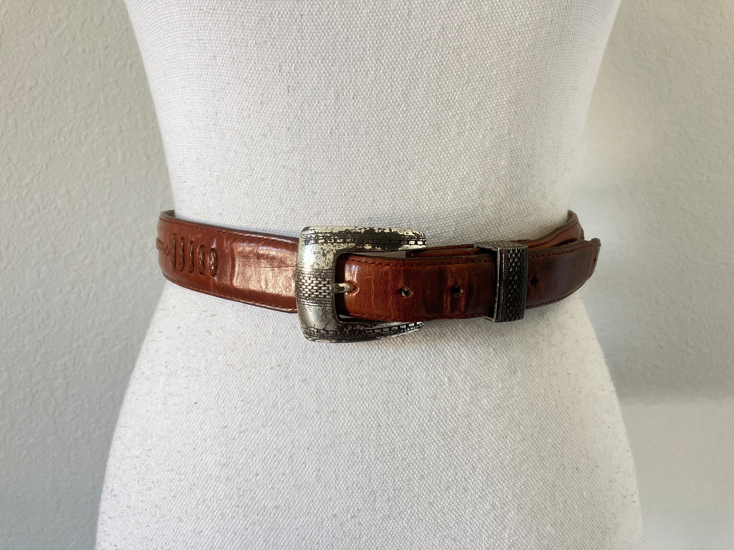 Vintage ONYX 19403 Black Leather Belt Size 28 Marked 1993 90s Silver Buckle Tip Vintage Onyx Belts - Etsy main image 4