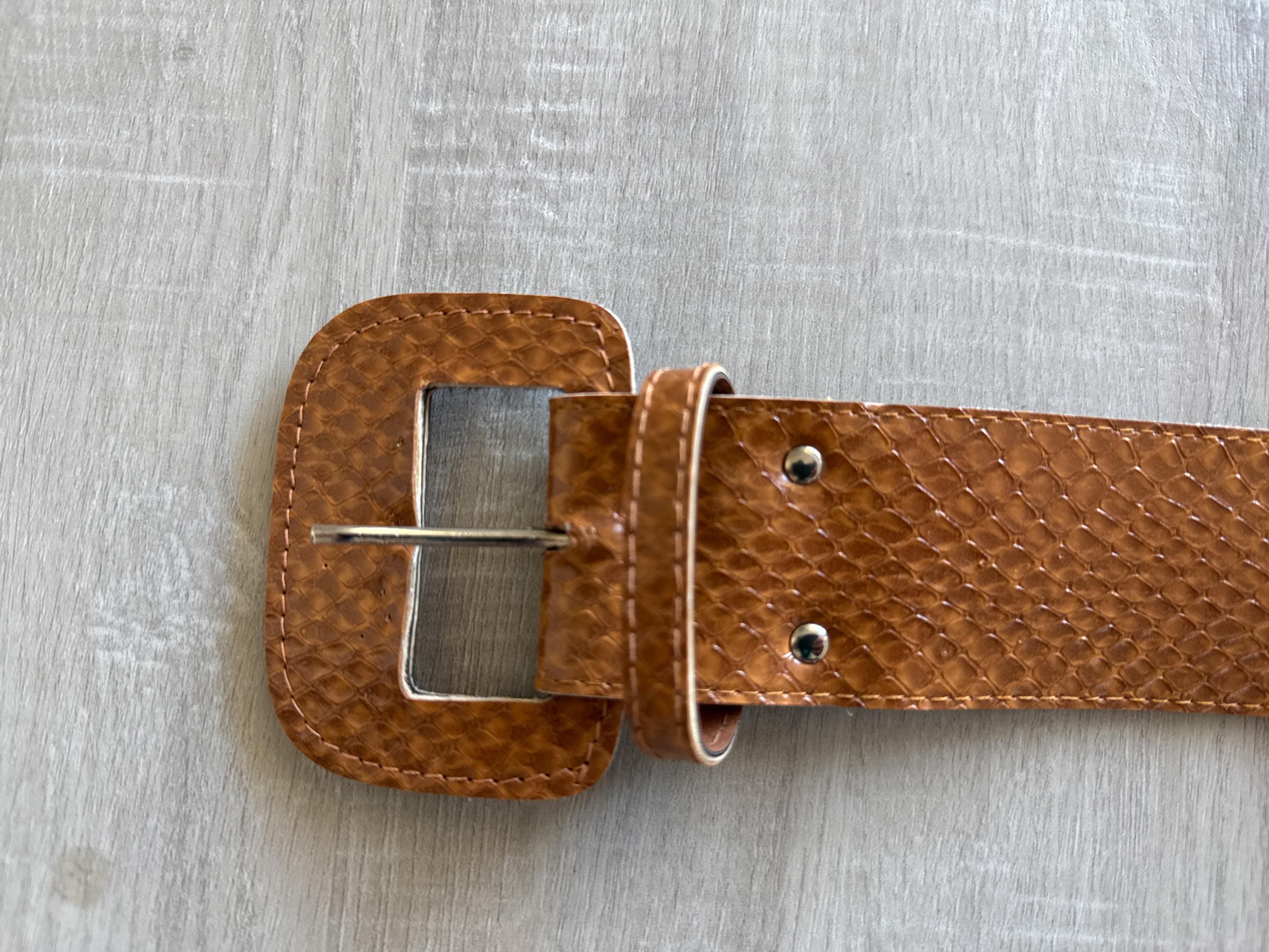VINTAGE Tan Wide Faux Snakeskin Belt 1980s Tan Faux Snakeskin Wide Belt - Etsy main image 2