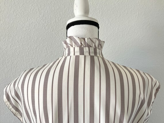 1960s Striped Dress with High Collar, Vintage Sle… - image 7
