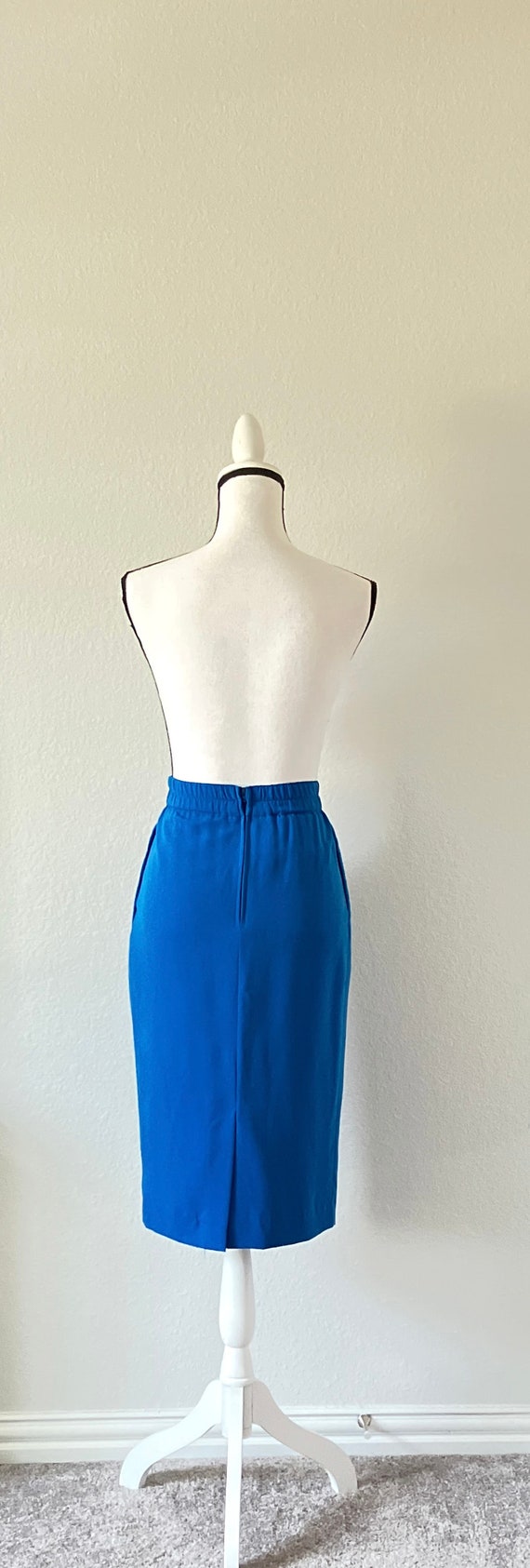 1980s Blue Pencil Skirt, Vintage Knee Skirt - image 6