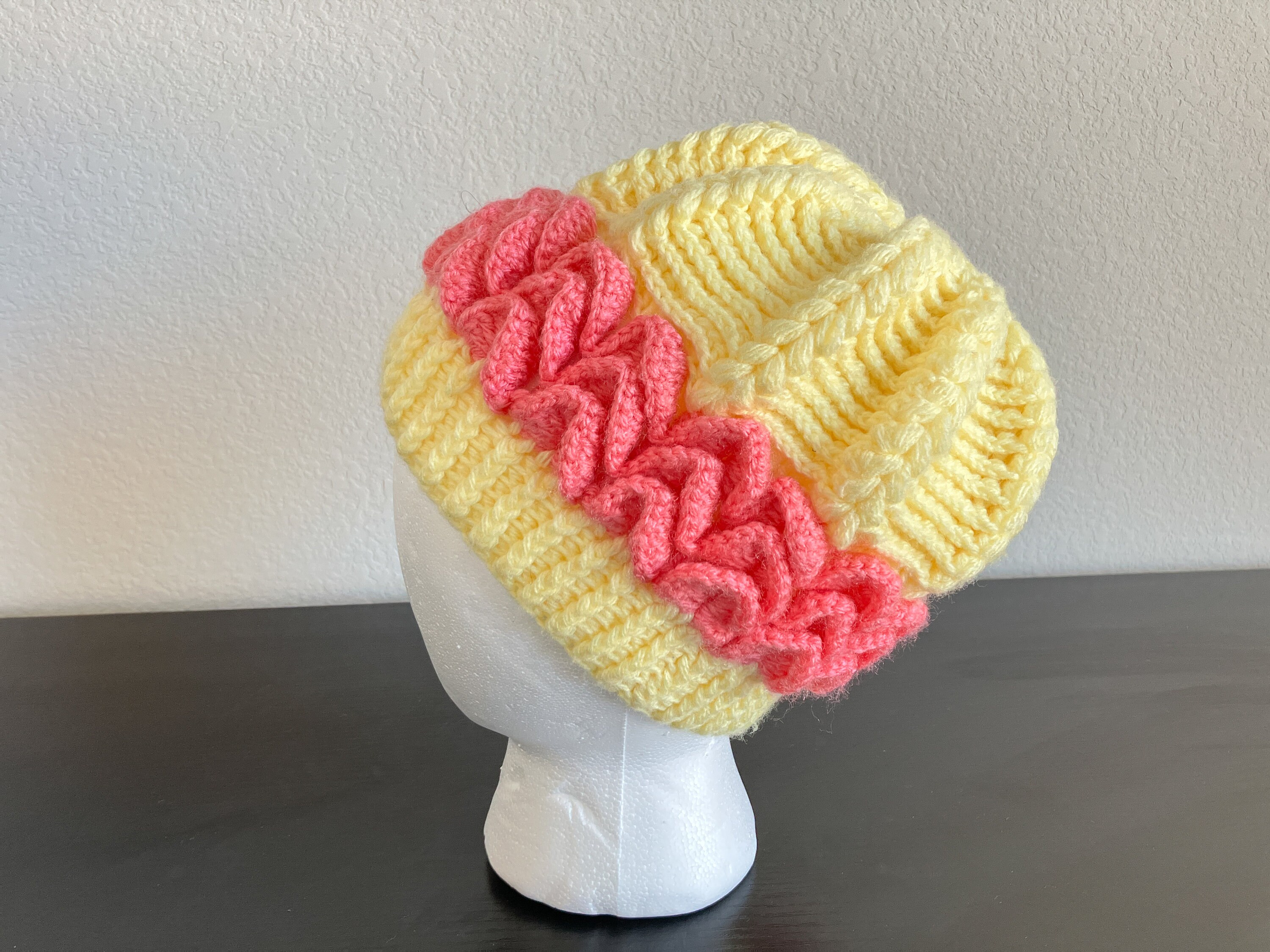 1950s 1960s Two Tone Hand Knit Frilly Cap - Etsy