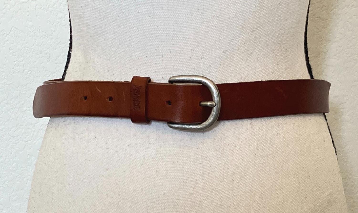 90s Vintage LEVI’S Full Grain Bovine Leather Belt size 105/42 ORIGINAL LEVI main image 4