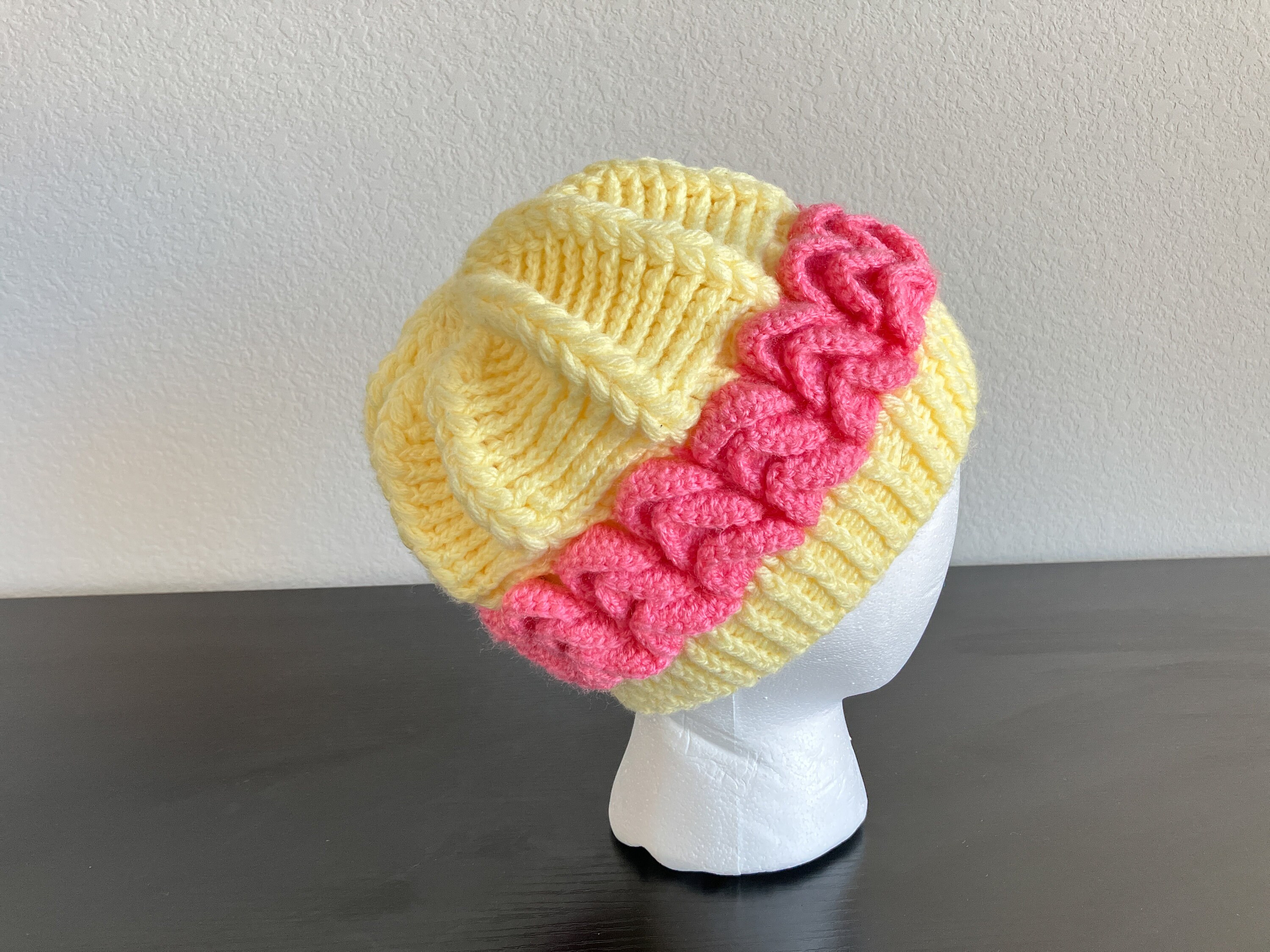 1950s 1960s Two Tone Hand Knit Frilly Cap - Etsy