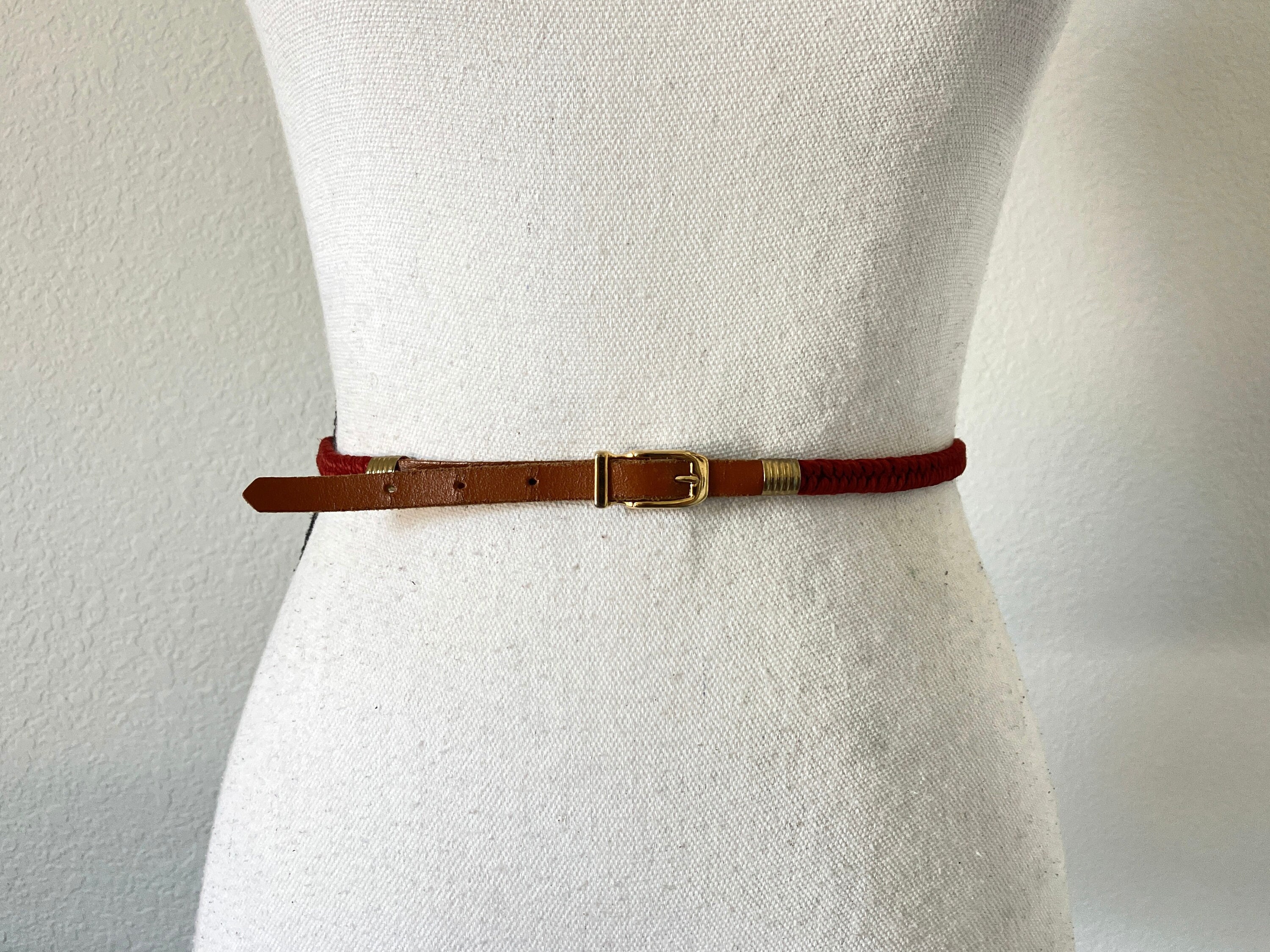 Vintage 80s Thin Red Leather Belt with Gold Shell Buckle 80s VINTAGE RED LEATHER BELT. – Vito Vintage Limerick main image 4