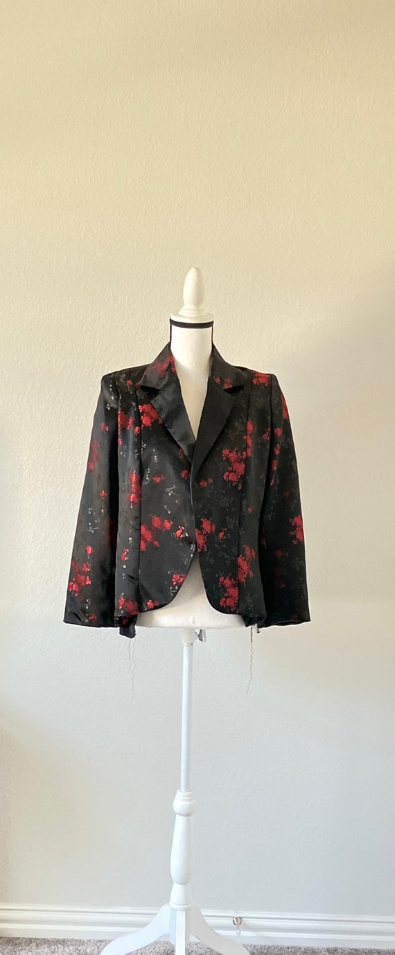 Vintage Floral Silhouette Blazer