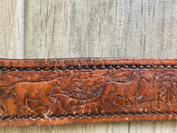 1970s Embossed Leather Western Belt, Vintage Thun… - image 5