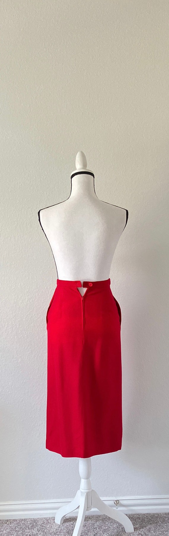 1970s Pleated Red Linen Skirt, Vintage Flared Woo… - image 6