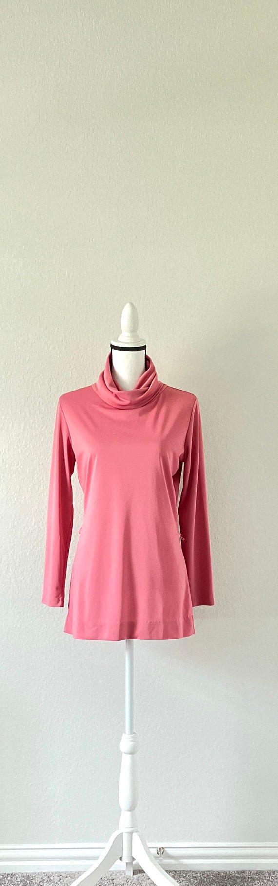 1970s Dusty Rose Turtleneck Top, Vintage Mauve Tu… - image 2