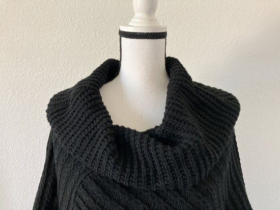 1990s Black Cable Knit Poncho, Vintage Fringed Co… - image 3