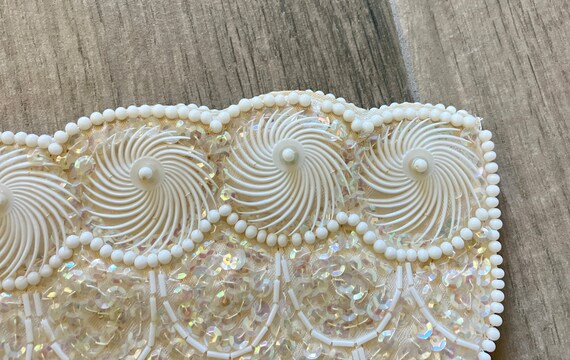 1940s 1950s Small Beaded Clutch - image 4