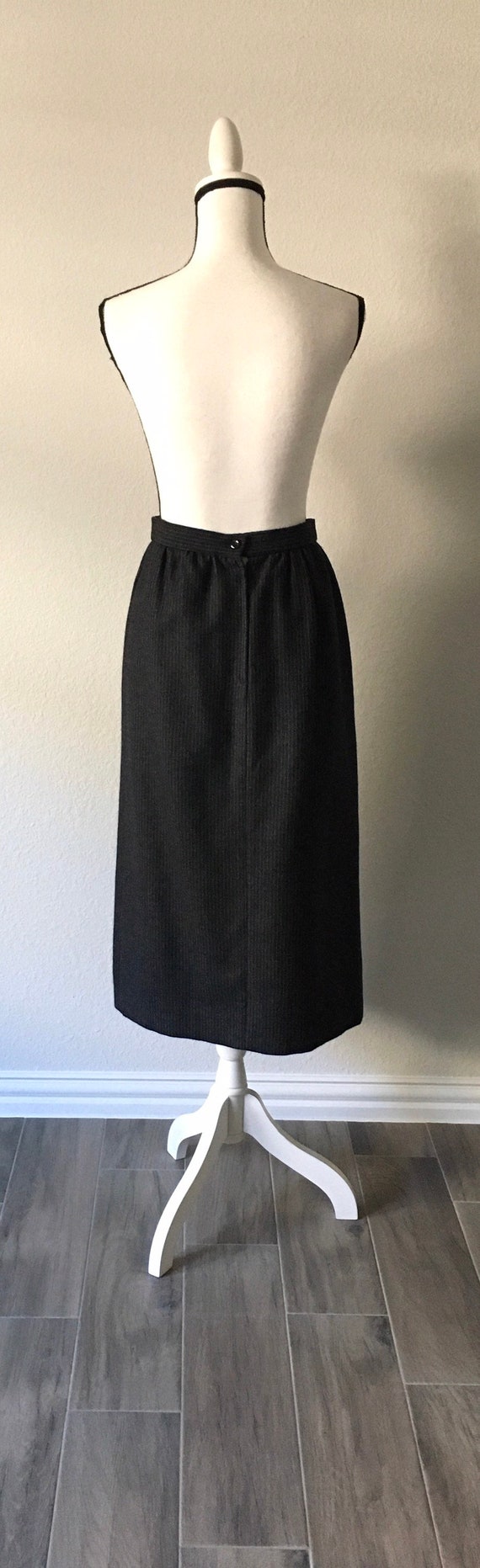 1970s Gray Pinstripe Skirt, Vintage Charcoal Wool… - image 4