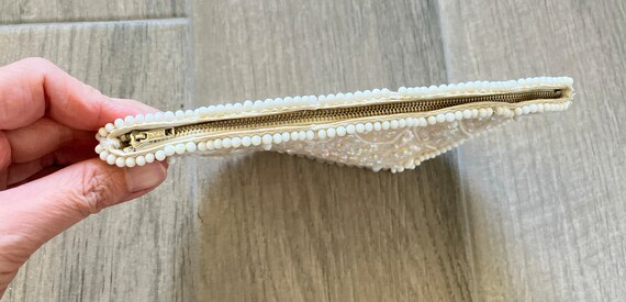 1940s 1950s Small Beaded Clutch - image 6