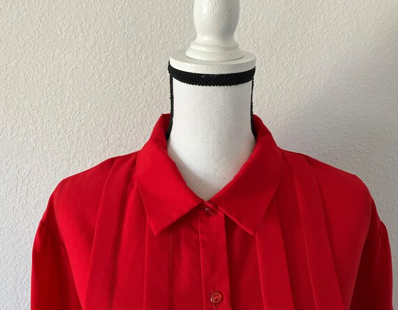 1980s Red Pleated Blouse, Vintage Plus Size Blouse - image 3