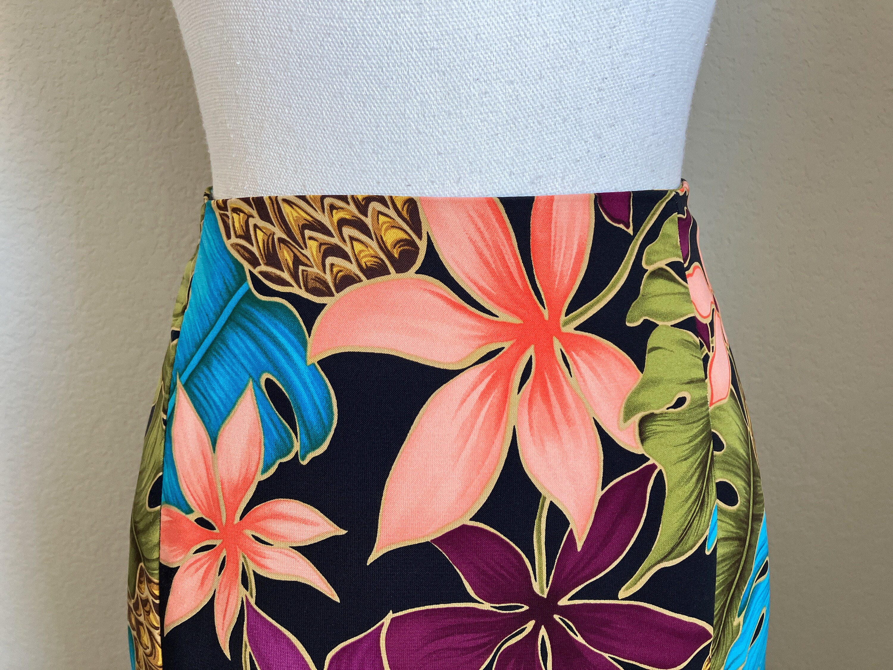 Jupe à Volants Epic Threads Fille - Noire à Fleurs Multicolores, Taille M, Neuve