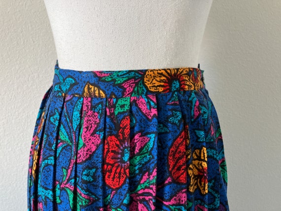 1980s Pleated Floral Skirt, 1990s High Waisted Fu… - image 3