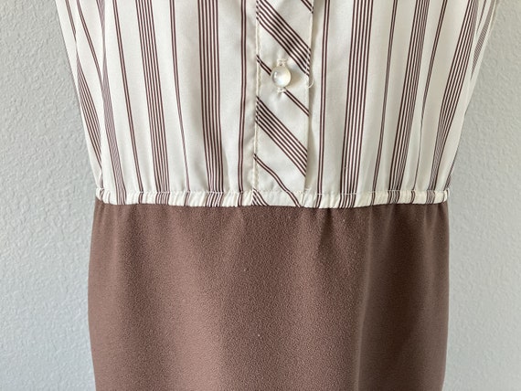 1960s Striped Dress with High Collar, Vintage Sle… - image 4