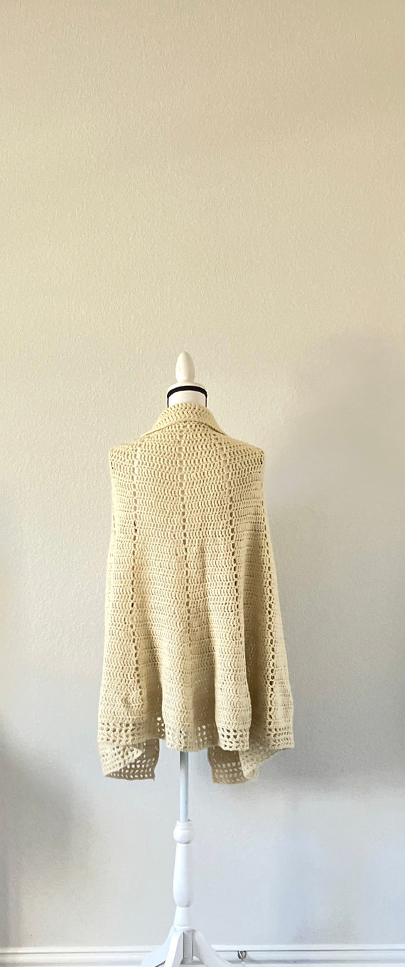 1970s Ivory Knit Shawl, Vintage Hand Knit Cape wi… - image 7