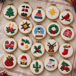 Bundel met 20 kleine kerstkruissteekpatronen: set mini-kerstborduurpatronen (pdf-ontwerpen)