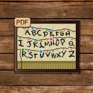 Stranger Stuff Alphabet Cross Stitch Pattern, Weirder Things Letters Crossstitch PDF, Diseño de bordado divertido, Descarga instantánea