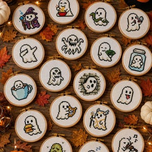 18 Mini-Geister-Kreuzstichmuster im Set: Lustiges Halloween-Kreuzstichset (PDF-Designs)
