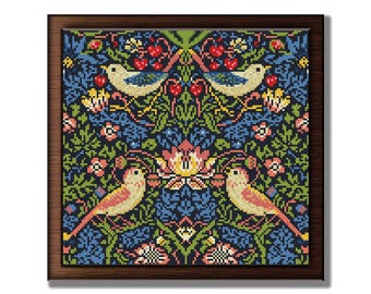 ウィリアムモリス“いちご泥棒”DMCクロスステッチ刺繍枠入り完成品