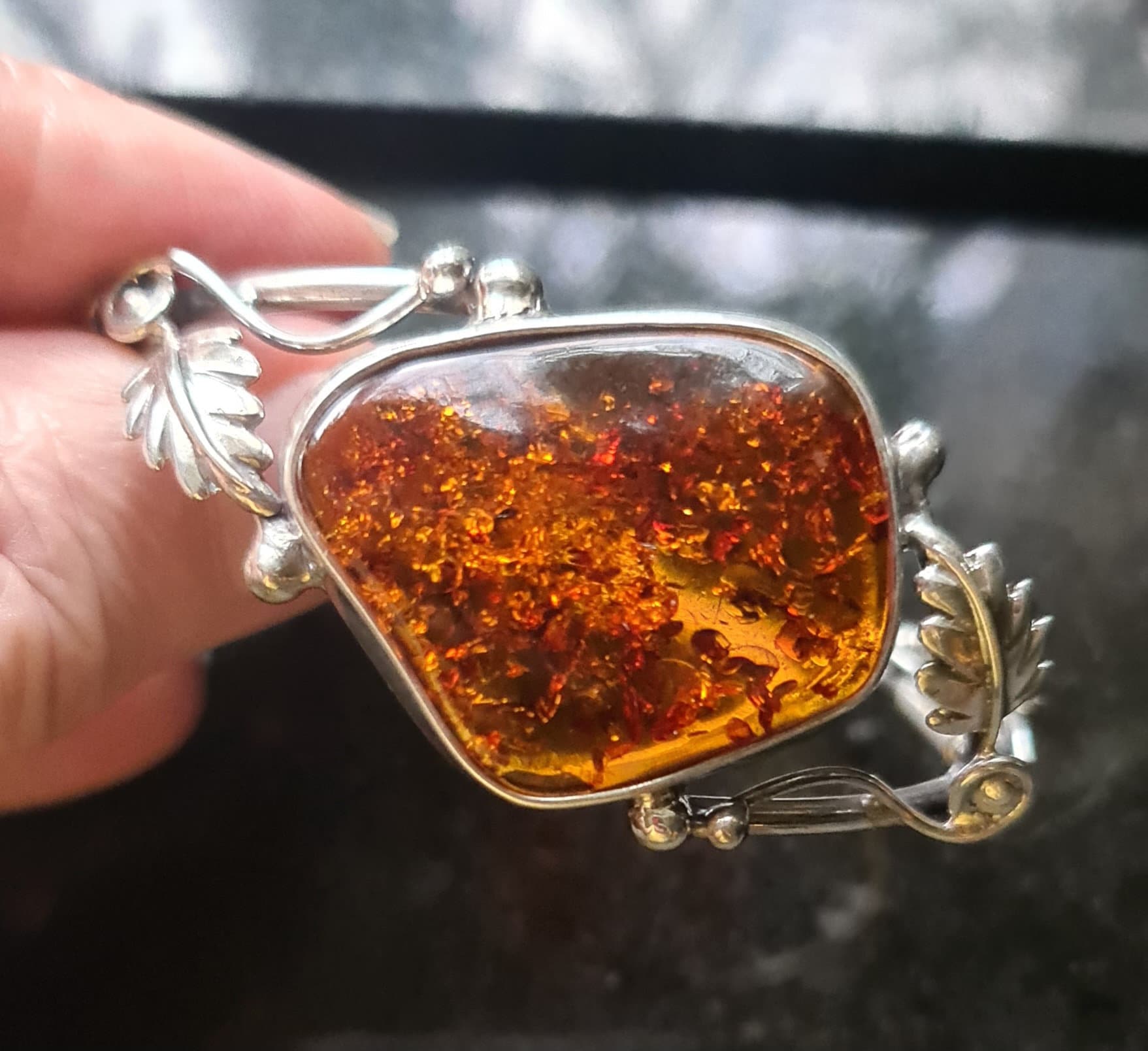 ∞ 琥珀 ブローチ N.SILVER ∞ アンバー