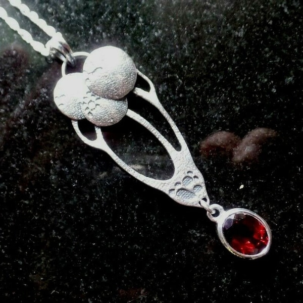 Clarice Cliff Bizarre Tall Trees Style Sterling Silver and Garnet Necklace January Birthstone