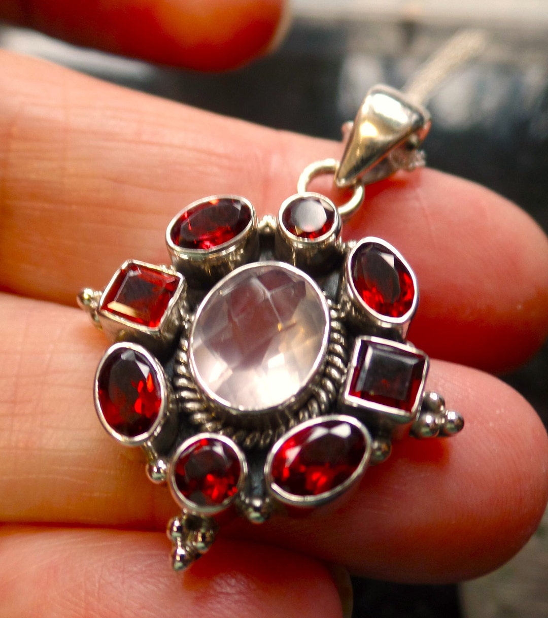 ネックレス・ペンダント EOU STUDIO Garnet Crown Necklace il_1080xN.5547801983_rvzm.jpg