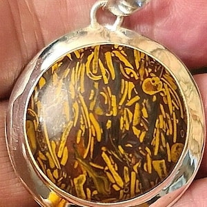 Sterling Silver and Miriam Stone, Calligraphraphy or Cobra Stone Pendant 15.7g
