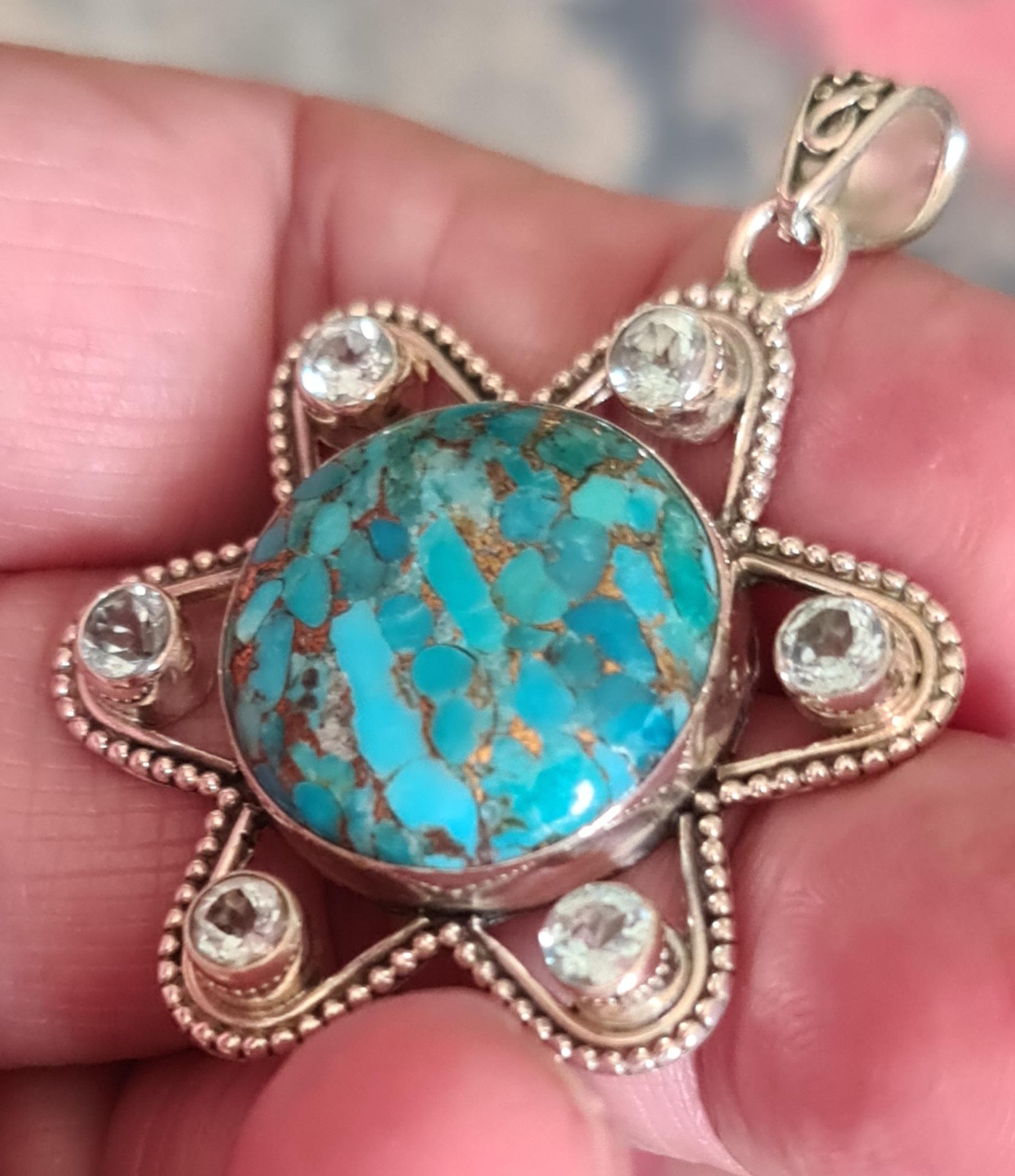 印象的で分厚いスターリングシルバーの銅メッキターコイズとペール