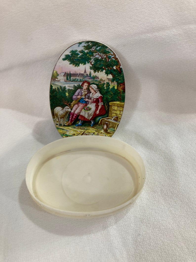 Vintage French Candypill box