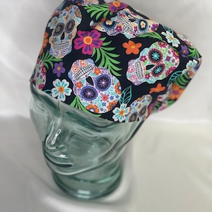 Floral Sugar Skulls Women’s Scrub Cap