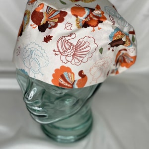 Turkeys on Cream Women’s Scrub Cap