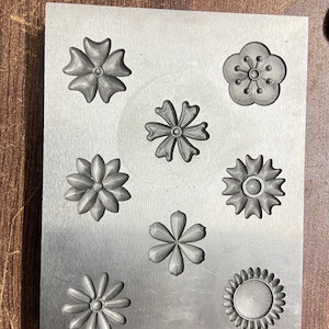 Multiple shot vintage | 8 in 1 Shot Plate | Size 20mm | Impression Dies | Customized | Jewelry die | Charm Die | Jewelry making tool| Metal