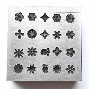 Stampo per impronte floreali / Strumento in metallo per la creazione di gioielli