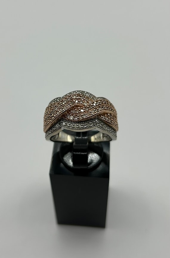 Small Round Diamonds with 10kt Gold! #79.