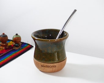 Argenthings Ceramic Matecito Yerba Mate Gourd With Wooden Base - Includes 2 Straws Bombillas - Handmade in Argentina