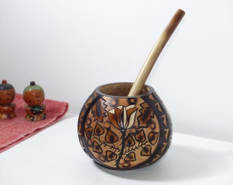 Handcarved Yerba Mate Gourd Rose Design - US DDP (Delivered Duty Paid) - Handmade in Argentina